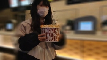 FC2-PPV-1613165 [Individual shooting] Prefectural general course ① A large amount of sperm on the face of a 140cm angel.  - After playing in the city of longing, she is played with by two uncles and inserted raw.