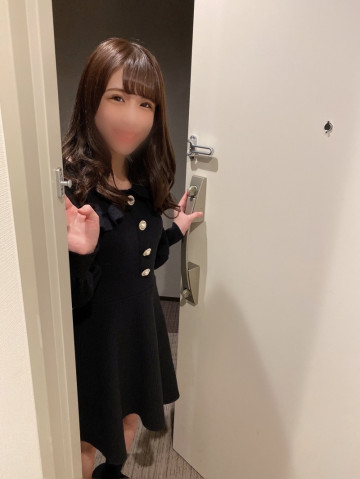 FC2-PPV-1758998 [Dream come true ♪] Suddenly double immediate scale at the entrance.  - A beautiful girl with a first-class smile will visit the fan's home.  - Pregnancy 〇 Inevitable