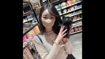 FC2-PPV-3172332 初撮り！  ～1/30まで限定 【無修正】猫カフェで押しに弱そうなスレンダーJDが性器をしゃぶってあげると気持ちよすぎて思わず絶頂！  - !  ～さらにその後は生中出し！  - !  - !