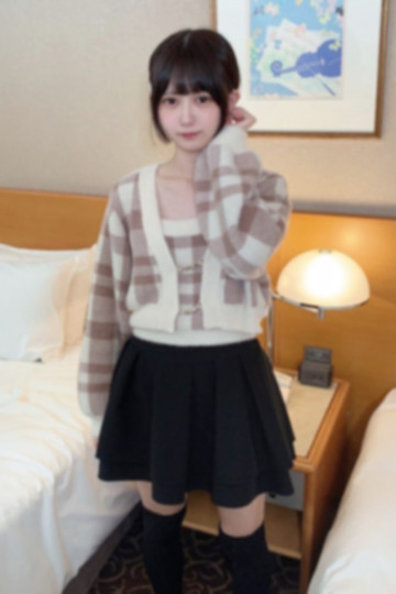 FC2-PPV-4067240 A naive dialect girl who was born and raised in the countryside.  - Taking advantage of her unsuspecting personality, she takes her to a hotel and has sex with her right away!  - !