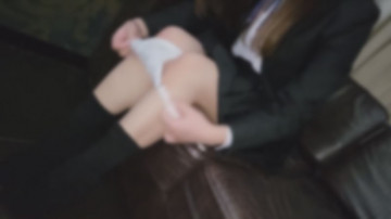 FC2-PPV-4230960 毛茸茸的阴户学生 Yuto 受不良朋友邀请，第一次被男友拍摄