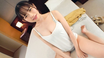 SIRO-5114 [白皙史莱姆E奶] [蓬松正经女孩] 她摇晃透明白皙的身体，让她射精！  - 业余申请者，第一次AV拍摄343